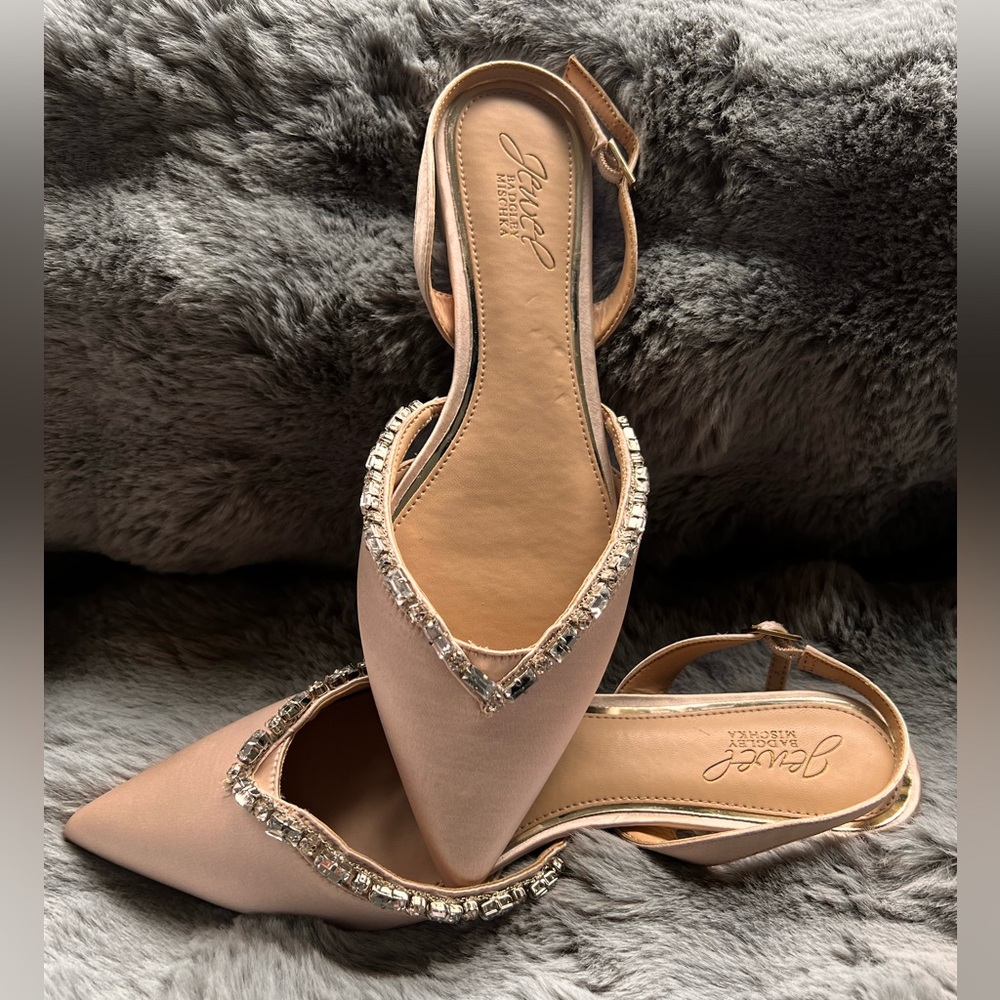 Badgley Mischka woman’s slingback flats. Size 7.5 Champaign colour with gems.